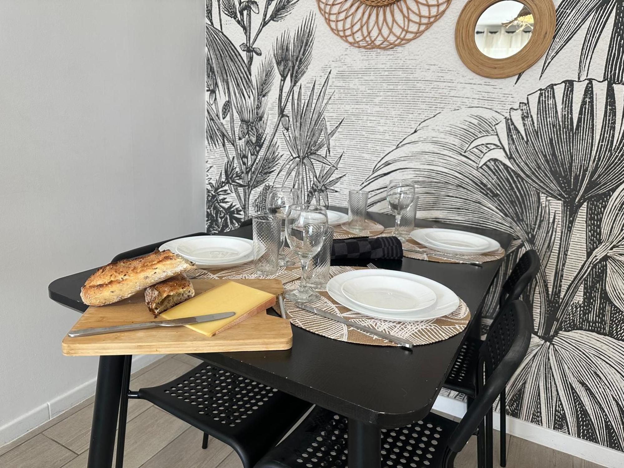 Le Boheme - Appartement Proche Gare Et Commerces Gisors Extérieur photo